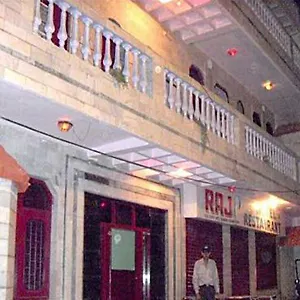 Hotel Raj